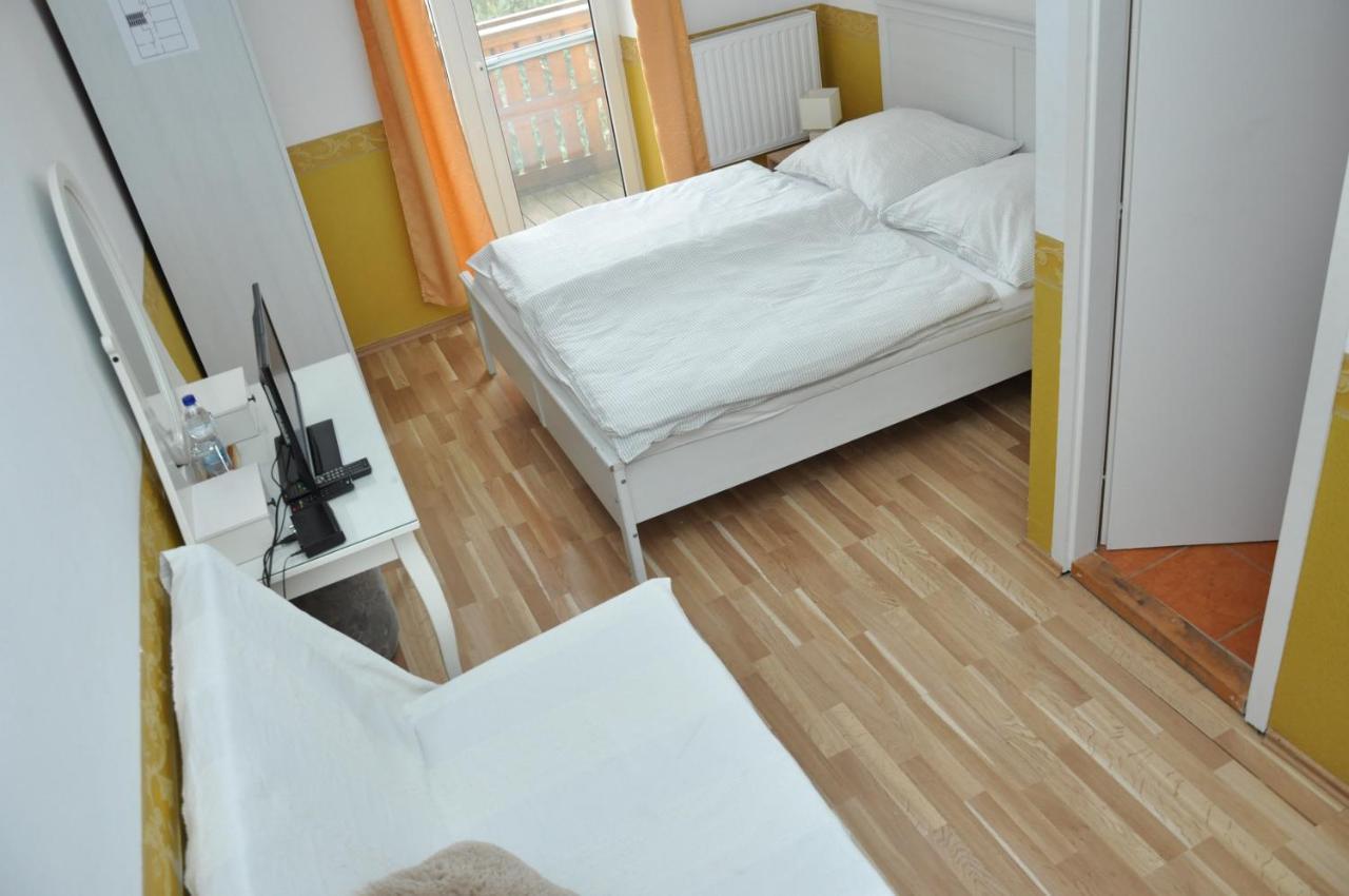 Gloriett Panzio Bed and Breakfast Fertőboz Eksteriør billede
