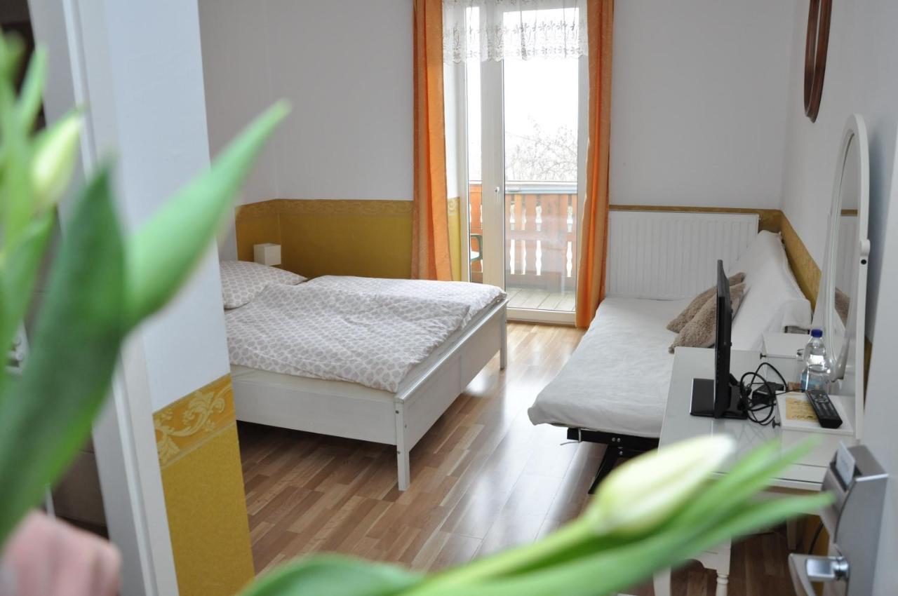Gloriett Panzio Bed and Breakfast Fertőboz Eksteriør billede