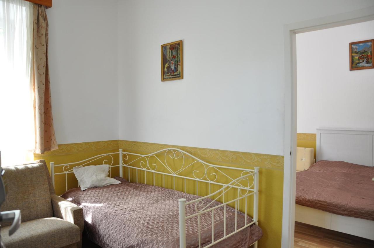 Gloriett Panzio Bed and Breakfast Fertőboz Eksteriør billede