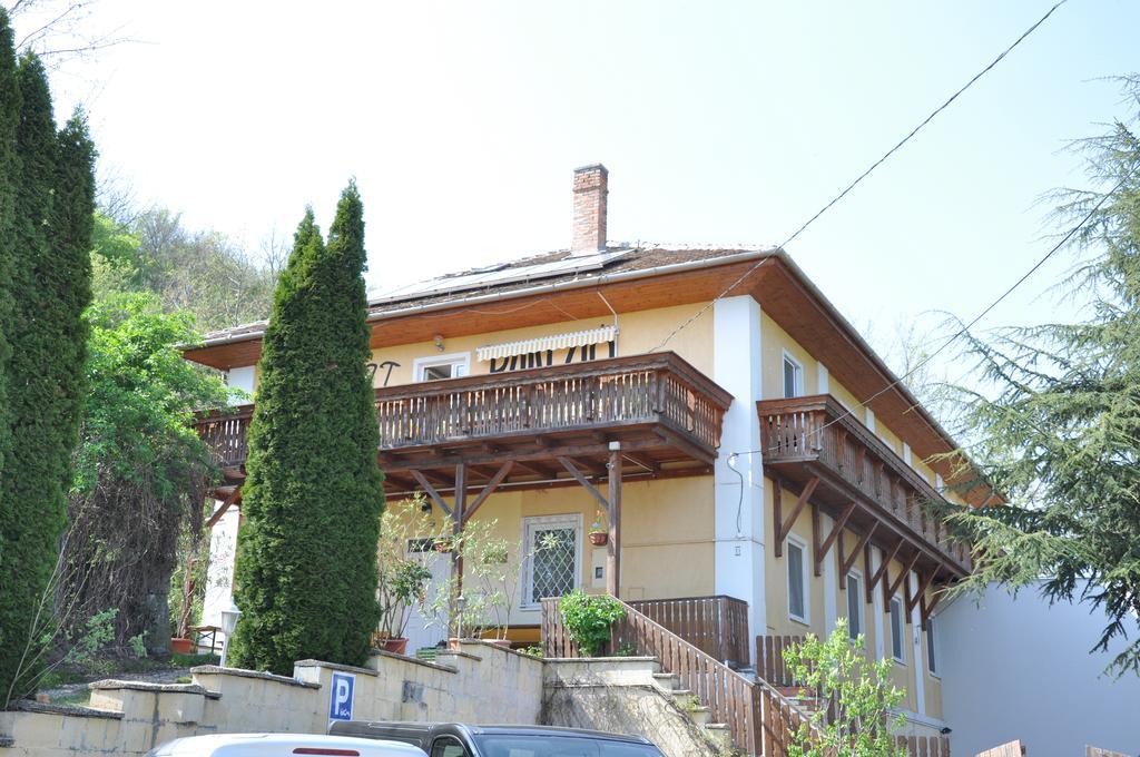 Gloriett Panzio Bed and Breakfast Fertőboz Eksteriør billede